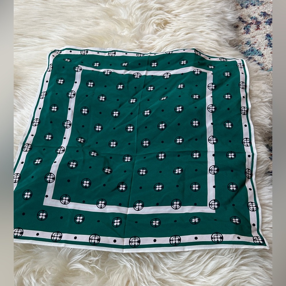 Chic Green and White Patterned Scarf 18 x 18